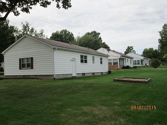 3rd image of 796 Orlo Ln