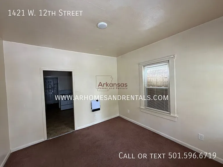 1421 W 12th St — Photo 3