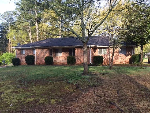 Exterior - duplex on right side
