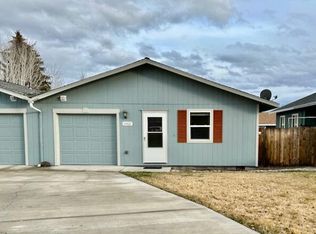 2468 SW 26th St, Redmond, OR 97756