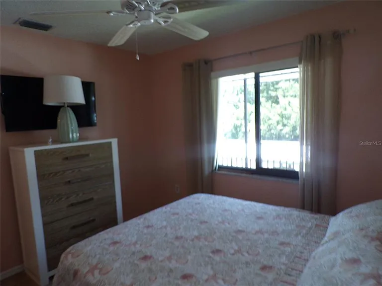4016 Oakview Dr #J8 — Photo 14