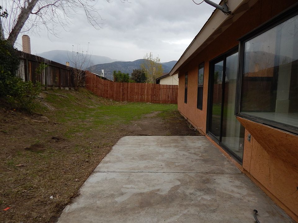 1st image of 5516 Dahlia St