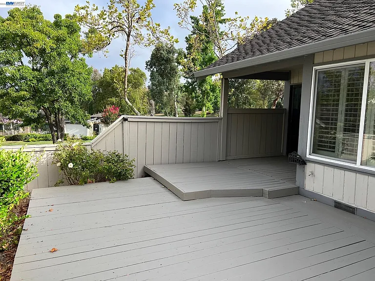 701 Glen Eagle Ct — Photo 20