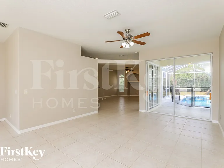 2322 Renfro Ave — Photo 2