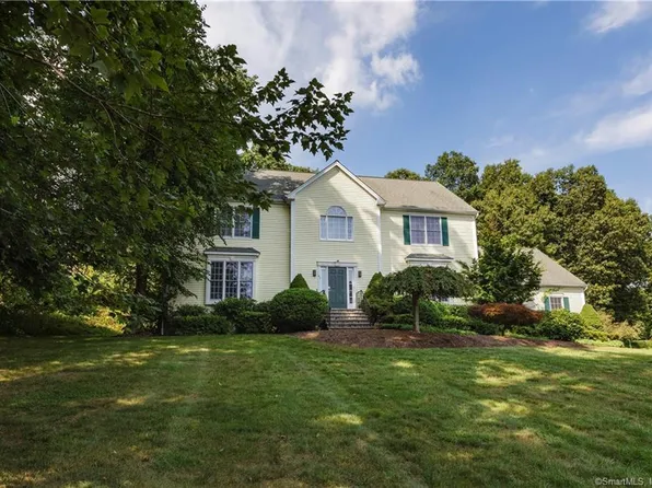 47 Leighton Trail, Guilford, CT 06437
