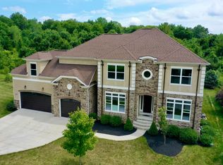 790 Poppy Hills Dr, Blacklick, OH 43004