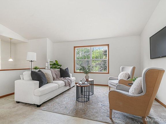 4th image of 3393 Shoshone Dr SW