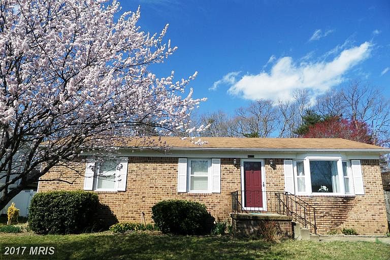 1st image of 45772 Sayre Dr