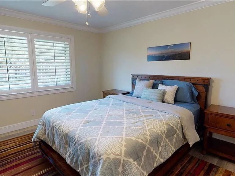 4180 Looking Glass Ln #4104 — Photo 11