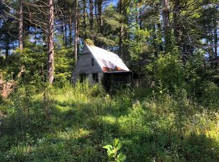 493 Gravel Valley School Rd, Vinton, OH 45686