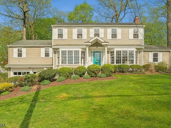84 Pine Grove Ave, Summit City, NJ 07901