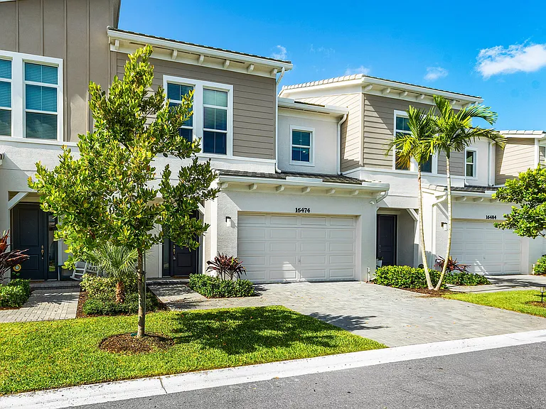 16474 Helix Ct — Photo 4