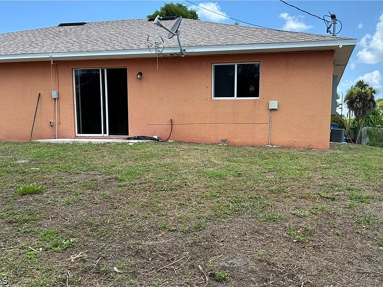 10741 Robinson St — Photo 15