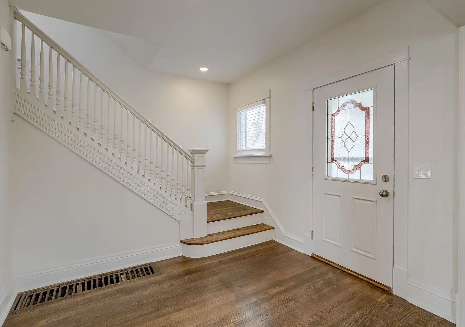 3509 Howard St — Photo 3