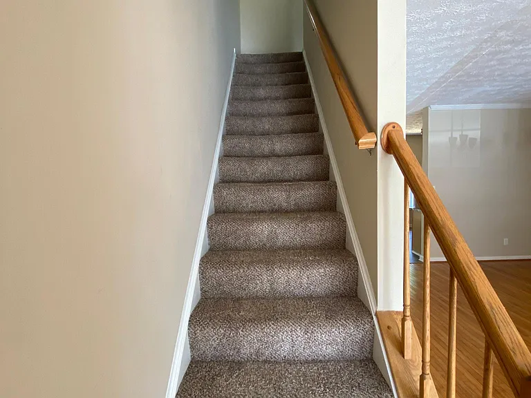 402 Dundee Pl — Photo 4