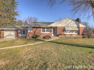 2241 Clover Dr NW, Grand Rapids, MI 49504