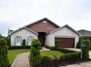 13 Bridgefield Ct, Hattiesburg, MS 39402