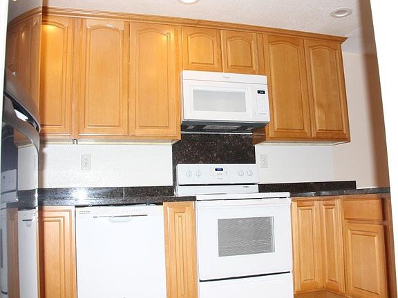 4th image of 2665 Teal Ln