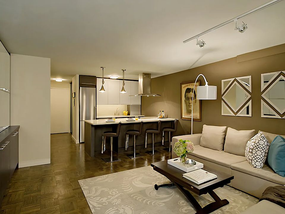 1st image of 315 W 70th St APT 6G