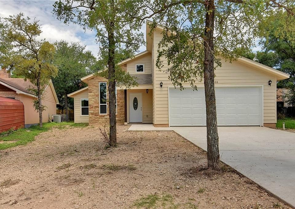 1st image of 132 S Mockingbird Cir