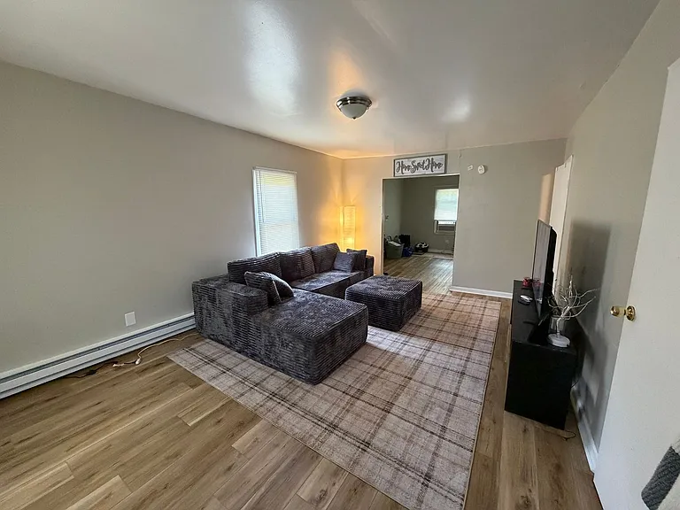 103 Church St — Photo 5