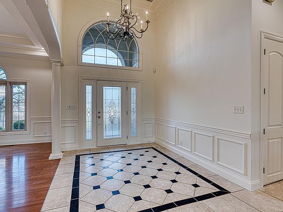 4th image of 1811 Anderson Rd