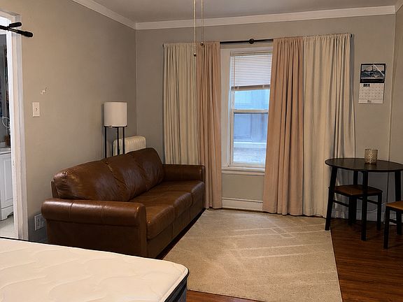 5th image of 6818-2 N Wayne Ave #103