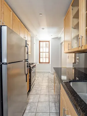 Rented by City Connections Realty | media 7