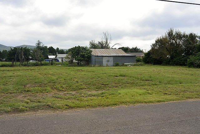 2nd image of 804 N 11th St