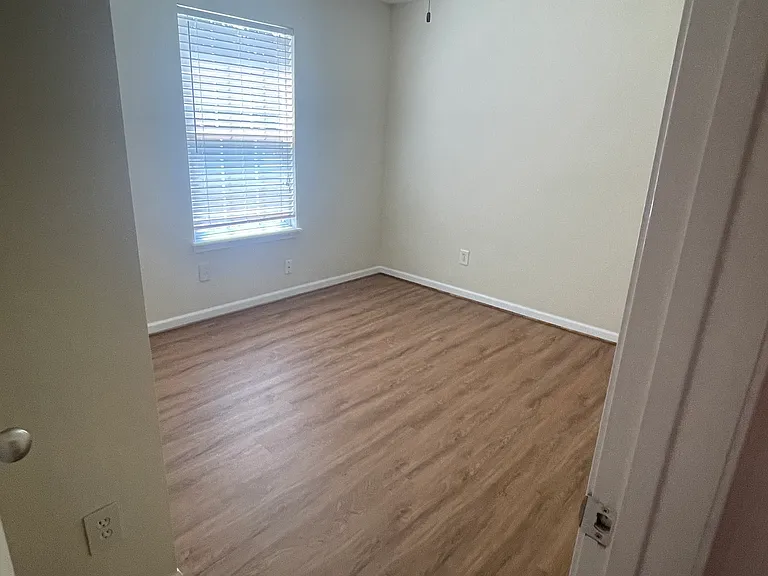 Oakview Dr — Photo 9