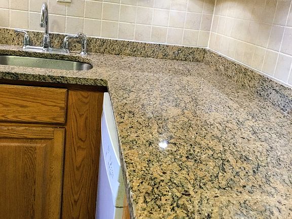 2nd image of 215 Mammoth Rd #3B
