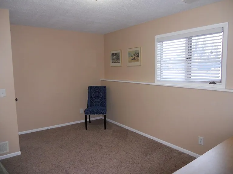 3235 Ranier Ln N — Photo 23