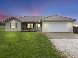 39 Sunnybrook Cir, Fair Grove, MO 65648