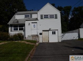 233 Park St, Somerset, NJ 08873