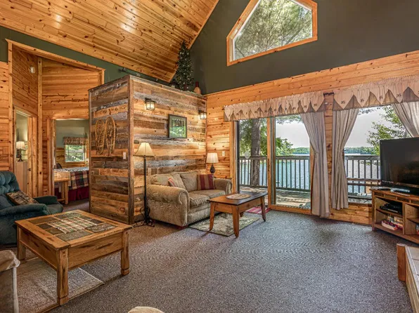 3293 SAND LAKE LODGE LN #4, Lac du Flambeau, WI 54538