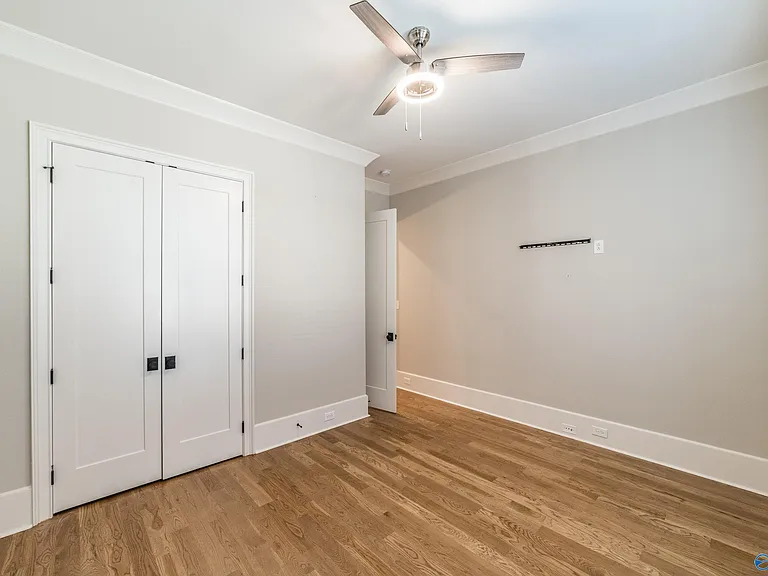 319 Saint Louis St — Photo 23