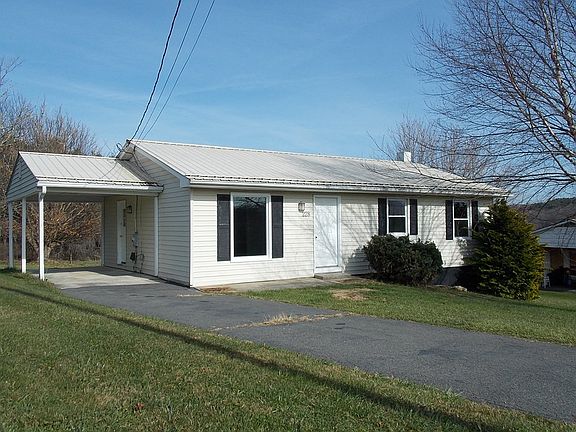 3rd image of 228 Sutherland St