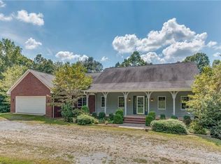 661 Henderson Rd, Tryon, NC 28782