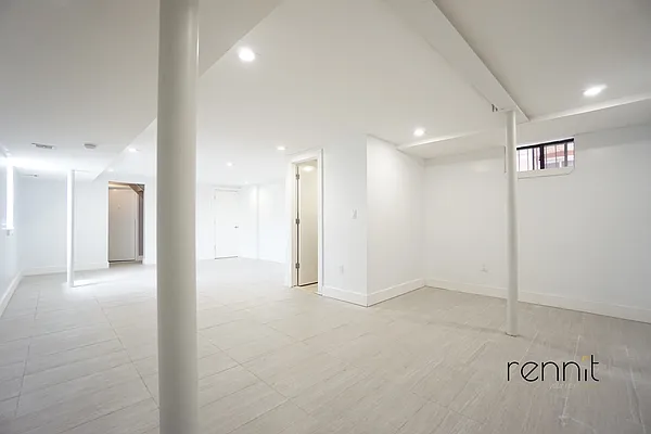 Rented by Rennit Inc. | media 31