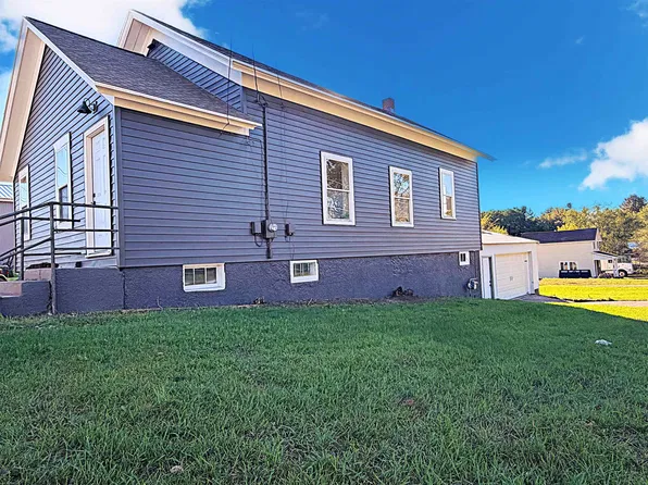 142 Bennett St, Clintonville, WI 54929