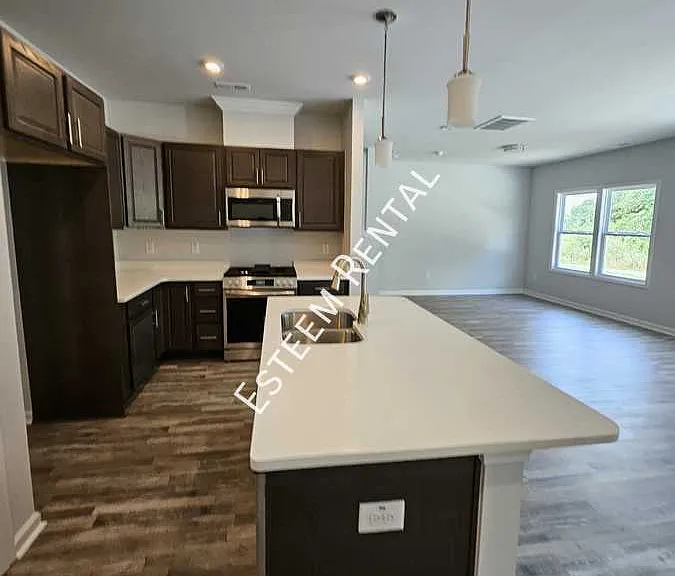 270 Shingle Oak Rd — Photo 3