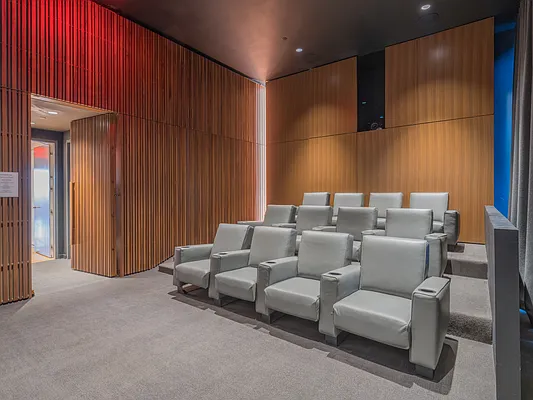 Rented by MNS | media 30