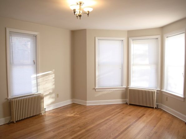 2722 Walnut St APT B