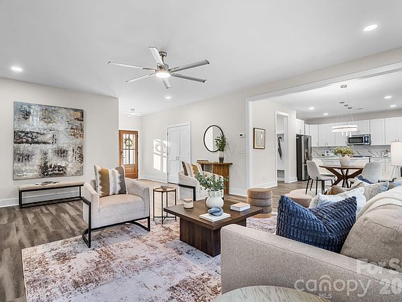 5th image of 520 Allen Way