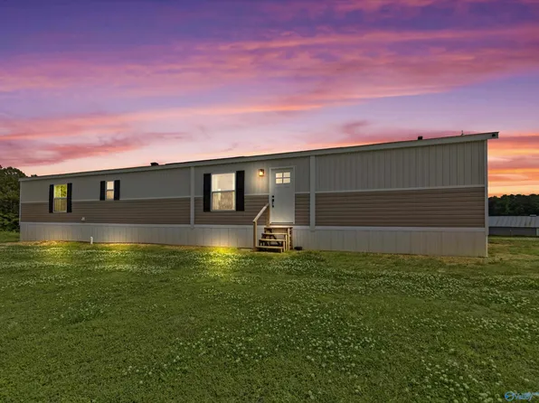 272 Hooper Dr, Boaz, AL 35956