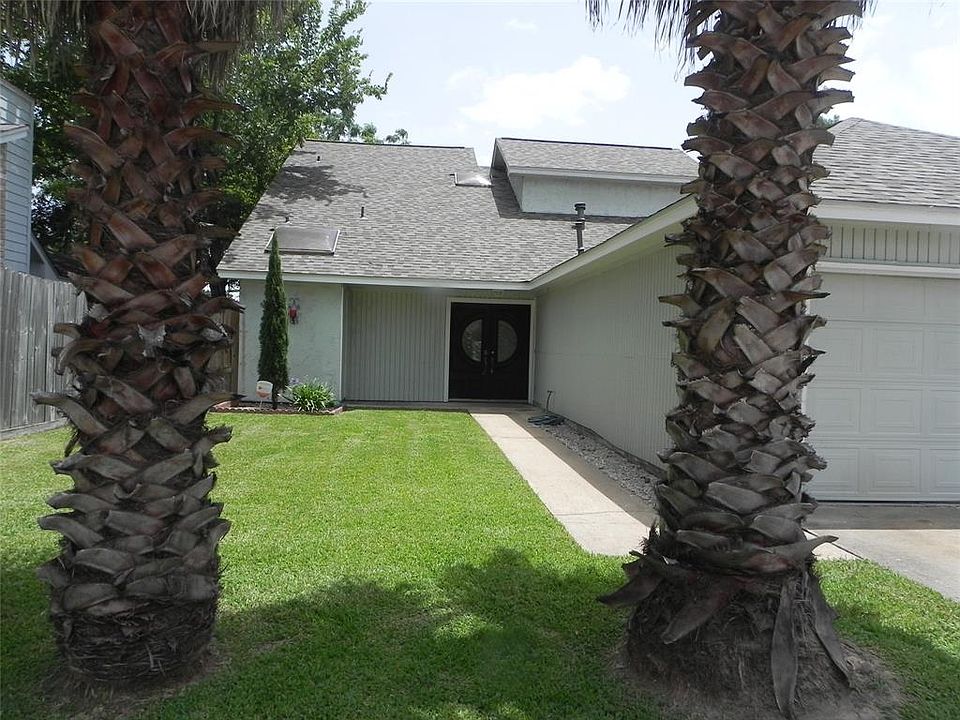 1st image of 11602 Breezy Knoll Dr