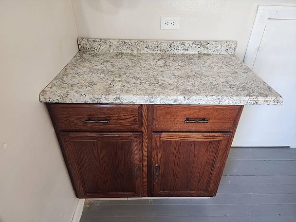 4th image of 3419 E 125th St #3