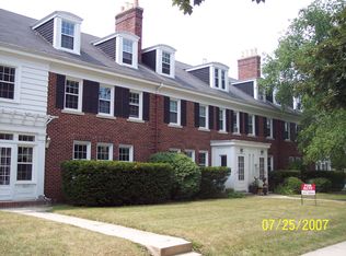 2613 E Kenwood Blvd, Milwaukee, WI 53211