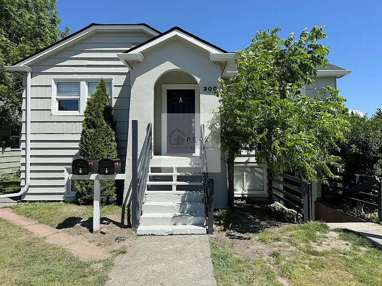 300 Garden Ave N #A — Photo 1
