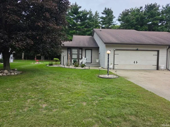 1630 Pine Ridge Ct, Elkhart, IN 46514